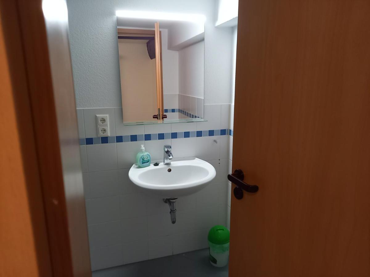 Wollroeder Krug Hotel Guxhagen Ngoại thất bức ảnh